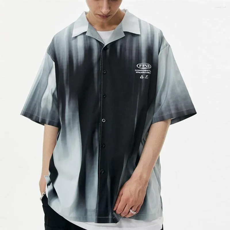 Kvinnors blusar ins mörka slips färg cool strand hawaii stil knapp upp skjorta män kvinnor lös avslappnad kort ärm toppar streetwear goth kläder