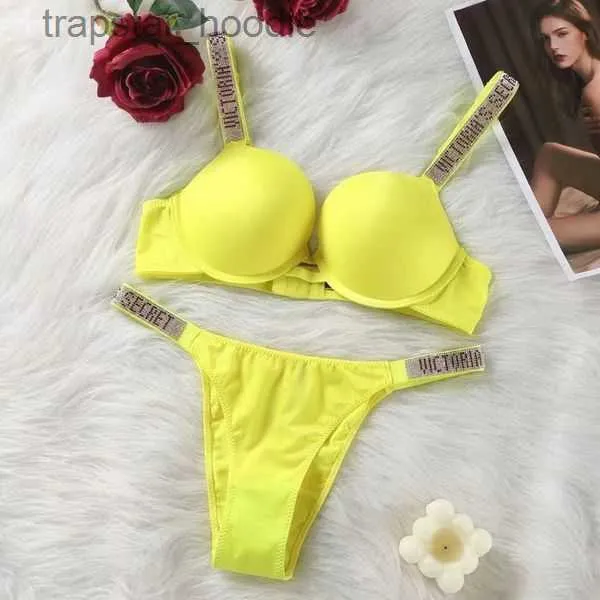 Bh Sets VS Strass Ondergoed Vrouwen Set Brand Design Sexy Lingerie Set Naadloze Push UP Slips Bh Sets Plus Size rood Roze Beha Y0911T3DI L230919