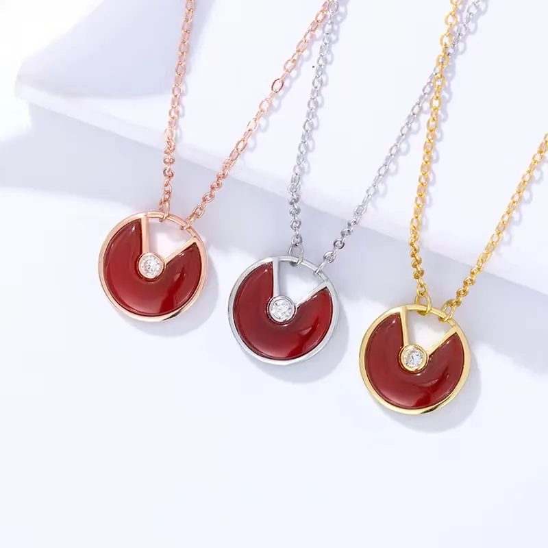 Exquise Lovers Gift Hoge kwaliteit 925 zilveren amulet ketting Natuurlijke schelp Rode Agaat Verguld Dik Klassiek Licht Luxe Goed uitziende Veelzijdige sleutelbeenketting