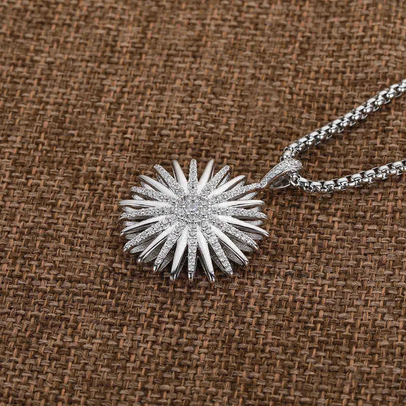 Men Necklaces Cross Diamond Woman Chevron Full Pendant Necklace Pave Zircon Jewelry Dog Tag Necklace Sunflower Peace Medal Bronze