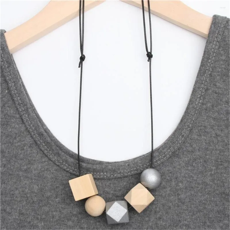 Hanger Kettingen Mode Boho Eenvoudige Casual Ketting Voor Vrouwen Vintage Wild Hout Kleur Geometrische Ruwe Wax Touw Ketting Sieraden Meisje Gift