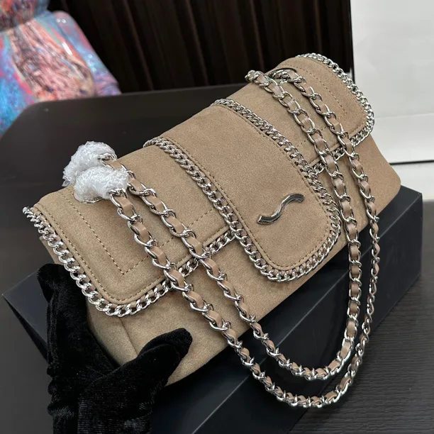 Kvinnor Luxury Brand Bag CF Bag Classic Underarm Bag Crossbody Bag stor kapacitet axelväska Klassisk väska Typ Autumn/Winter Essential Color Vintage Silver Chain Bag