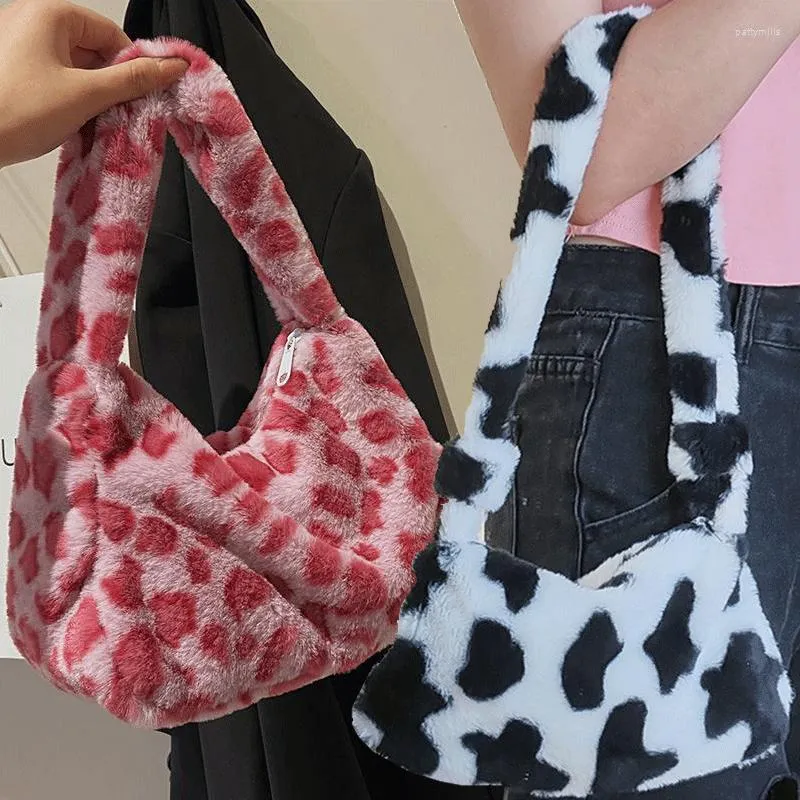 Bolsas de cintura Mujeres Vaca Impresión Mini Hombro Felpa Shopper Monederos Bolso Femenino Invierno Axila Fluffy Tote