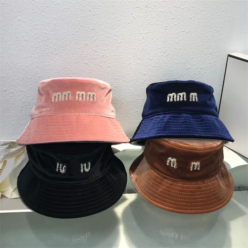 Luxury Elegant Women Bucket Hat Fashion Designer Fitted Velvet Hats Suitable For Formal Occasions Casual Wear Caps With Letter Ladies Cap