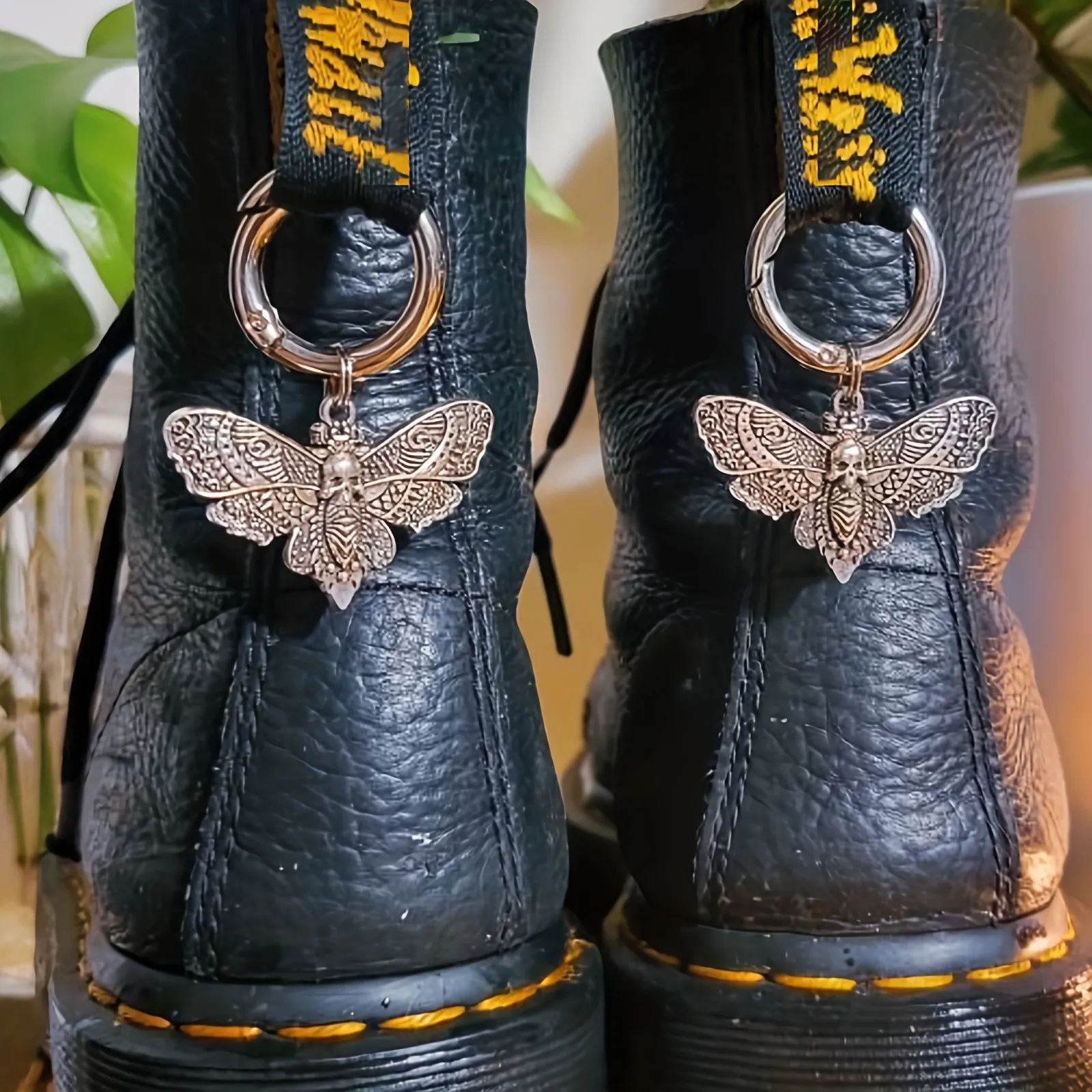 Ayakkabı Parçaları Aksesuarlar Street Style Alaşım Güve Kolye Dekorasyon için Serin Diya Damlası Teslimat OTY7L