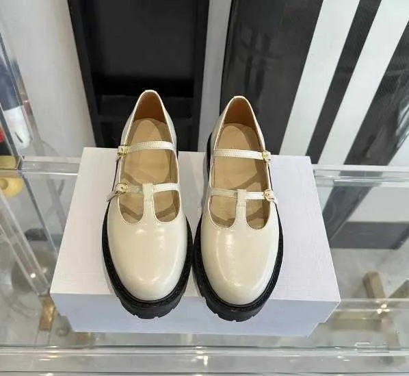 Классические лоферы Комплект стопы Тонкая комбинация ремешков, небольшая металлическая отделка Обувь Designer Shoe Factory в коробке