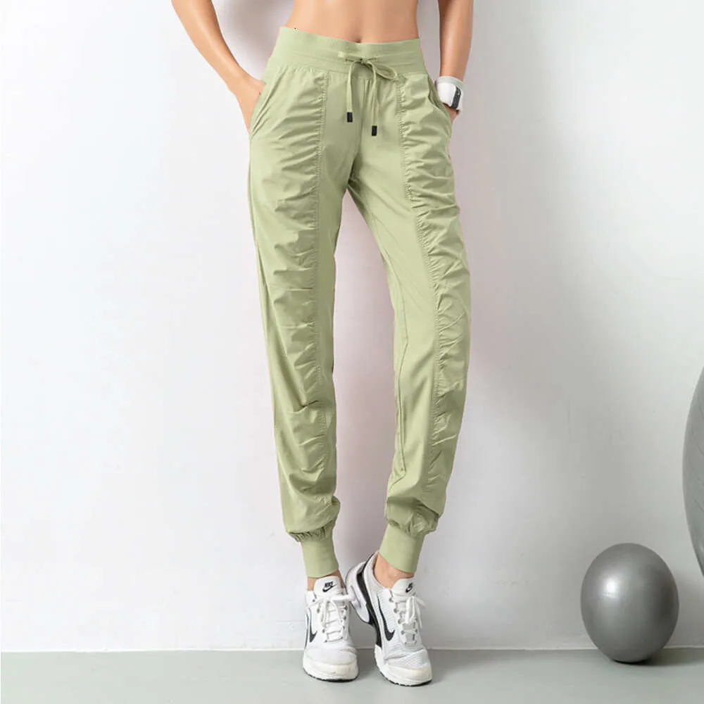 Designer Aloo Yoga Gym Leggings With Pockets For Men Breathable, Thin, And  Perfect For Running And Sports Training In Summer Style 23SS From  Monclair_jacket, $32.94 | DHgate.Com