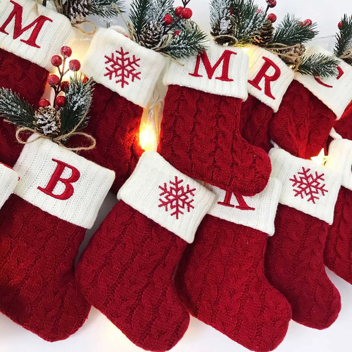 Decorazioni natalizie Alfabeto natalizio Calzini lavorati a maglia Ornamenti per l'albero di Natale Decorazioni natalizie per la casa Navidad Noel 2024 Regalo di Natale 230919
