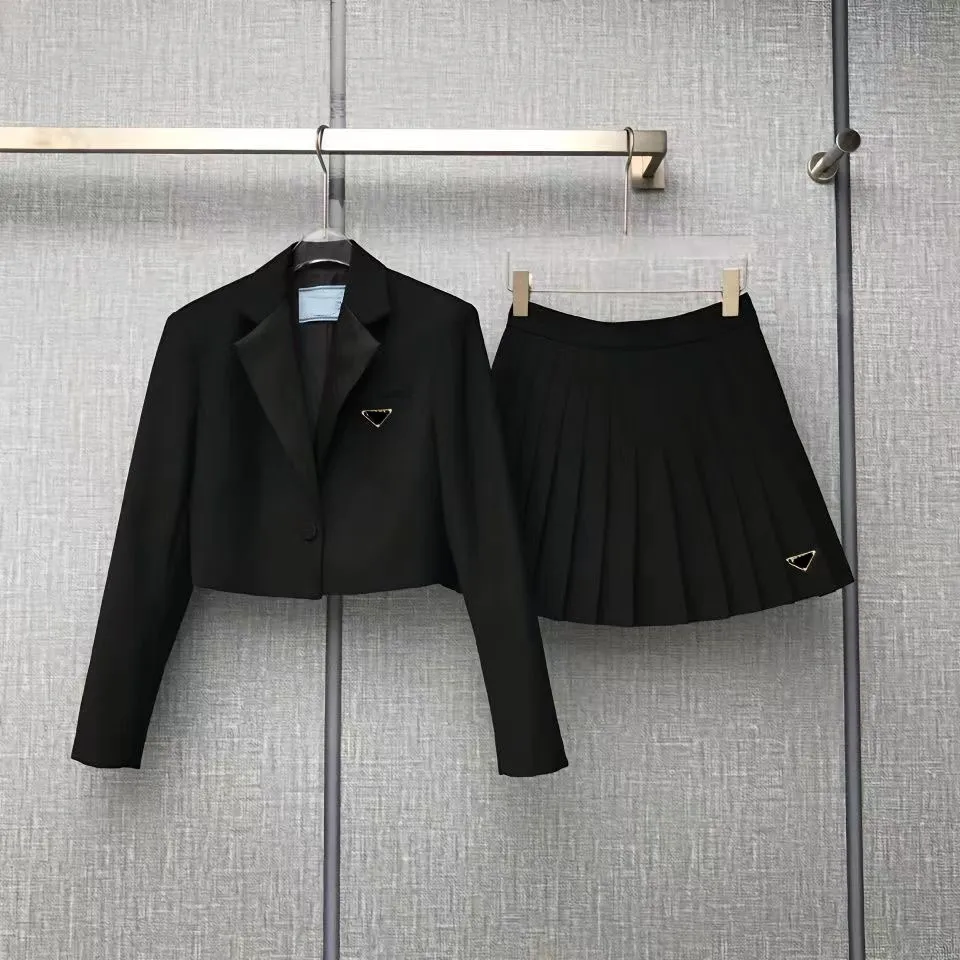 Damen Kleider Sets Zweiteiliges Kleid Lady Slip Kleid Sommer Designer Kurzer Rock Dreieck Partykleid Lässige Röcke Anzug Schwarz