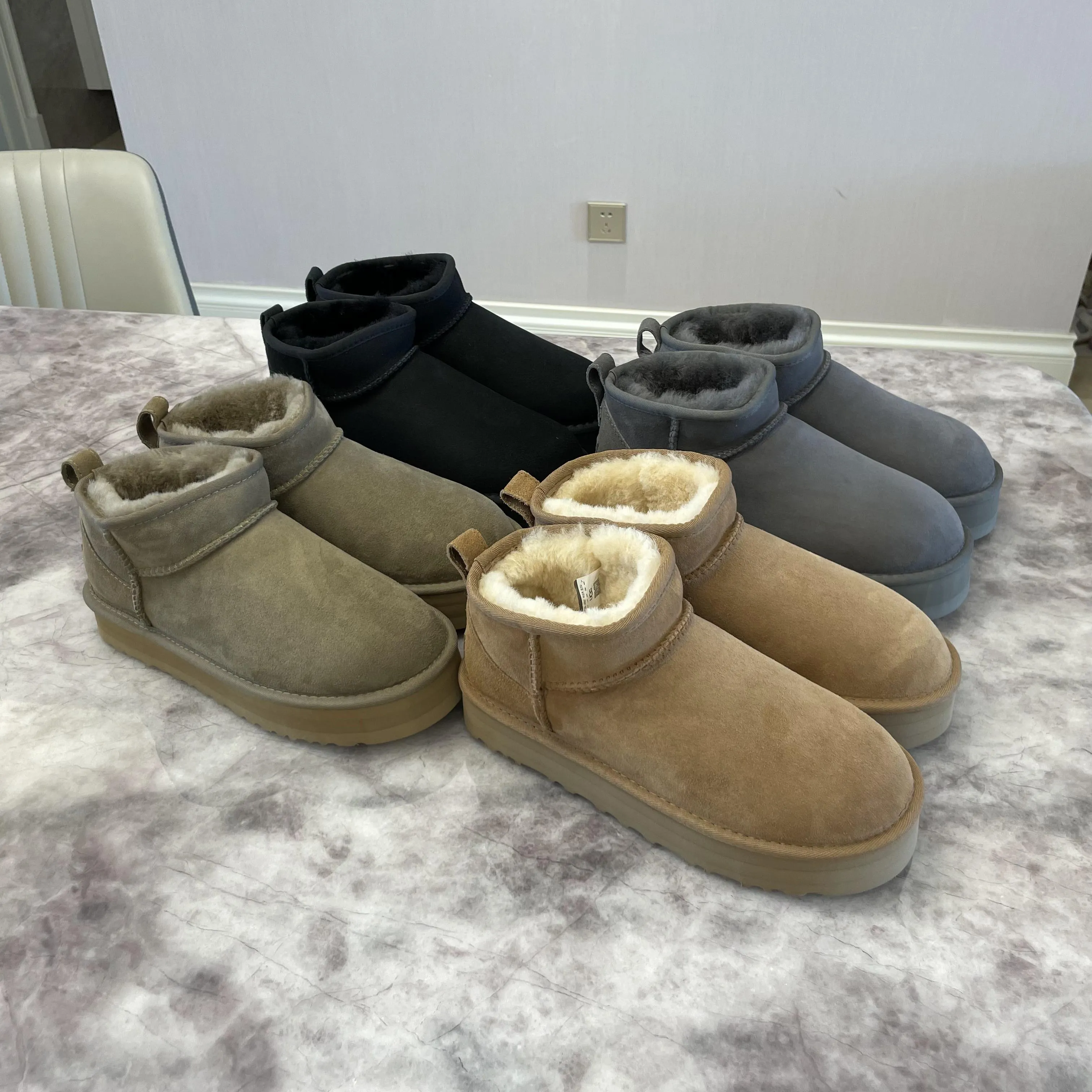 Australië Australische laarzen Klassiek Warm Dames Mini Half Sneeuw Winter Vol bont Pluizige harige satijnen enkelsandalen Bont op het leer