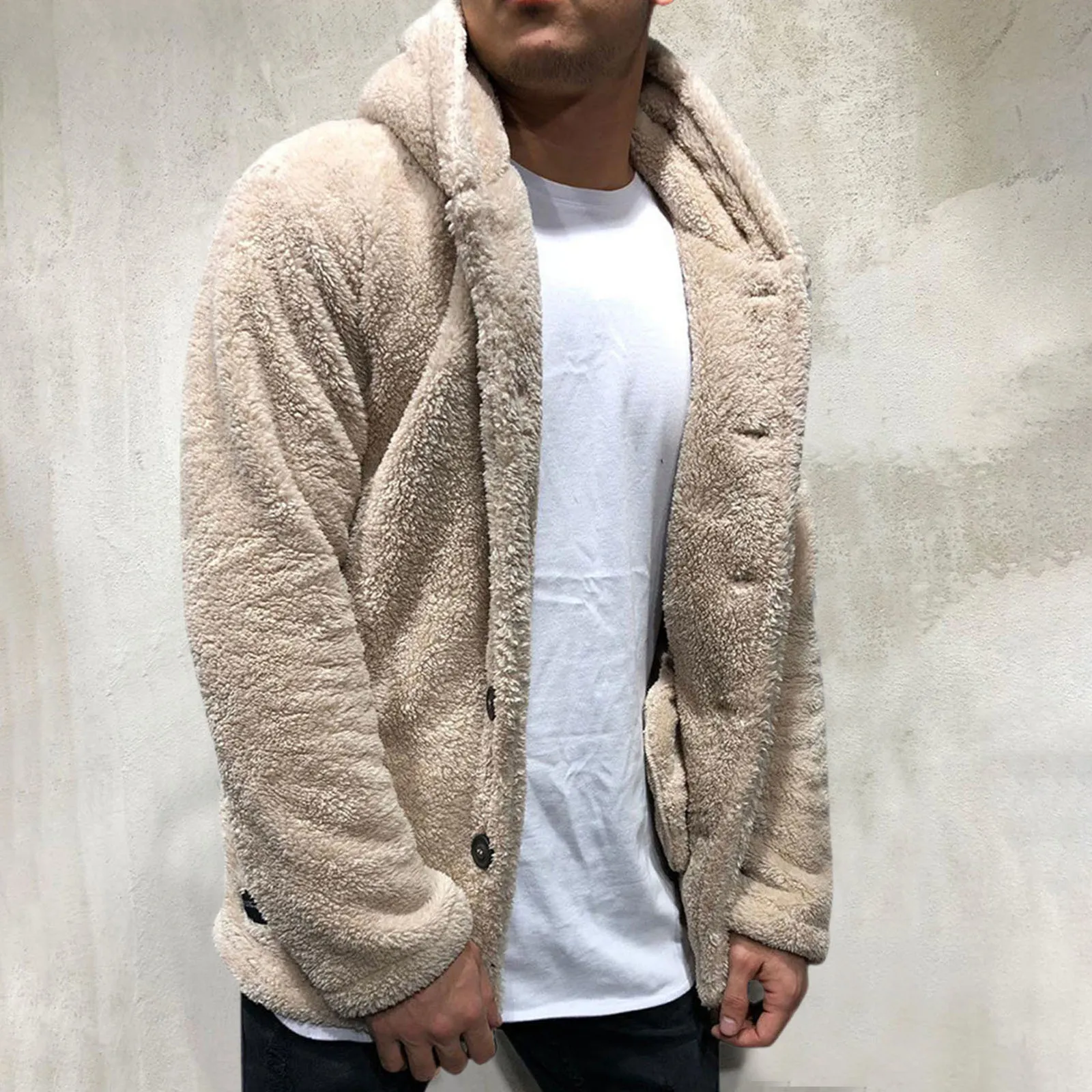 Herren Pelz Kunstpelz Winter Männer Flauschiges Fleece Dicker Warmer Mantel Jacke Langarm Kapuzenmantel Plüsch Knöpfe Verschluss Verdickung Warmer Männer Mantel Oberbekleidung 230919