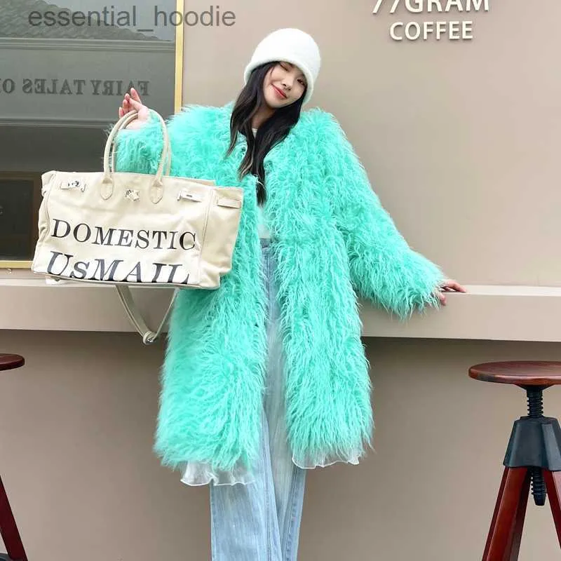 Pelliccia sintetica da donna 2023 Autunno-inverno nuova pelliccia verde  chiaro cappotto di lana sintetica capelli lunghi con scollo a V giacca  lunga