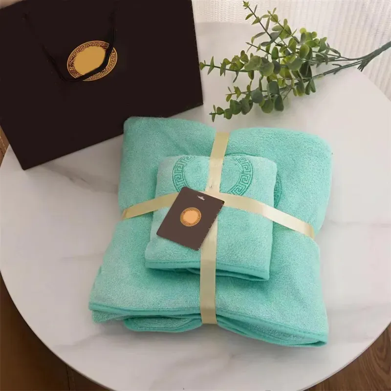Absorbent unisex designer bath towel coral velvet towels multicolor travelling washcloth soft touch outcoor letter luxury beach towel letter embroider JF010 C23