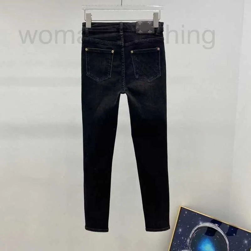 Jeans da donna Designer Autunno e Inverno Nuovi jeans stretti e sottili neri grigi ricamati per le donne Pantaloni a matita versatili alla moda europea SS0Z