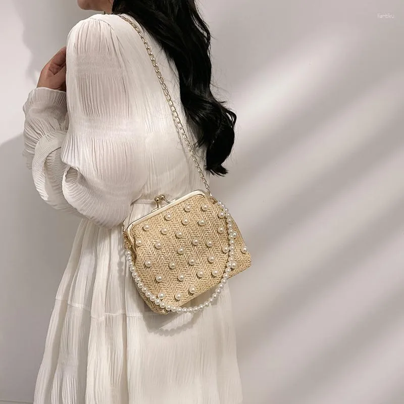 Evening Bags Women Straw Pearl Shell Handbags Messenger Niche Designer Beige Khaki Chain Shoulder Party Clutch