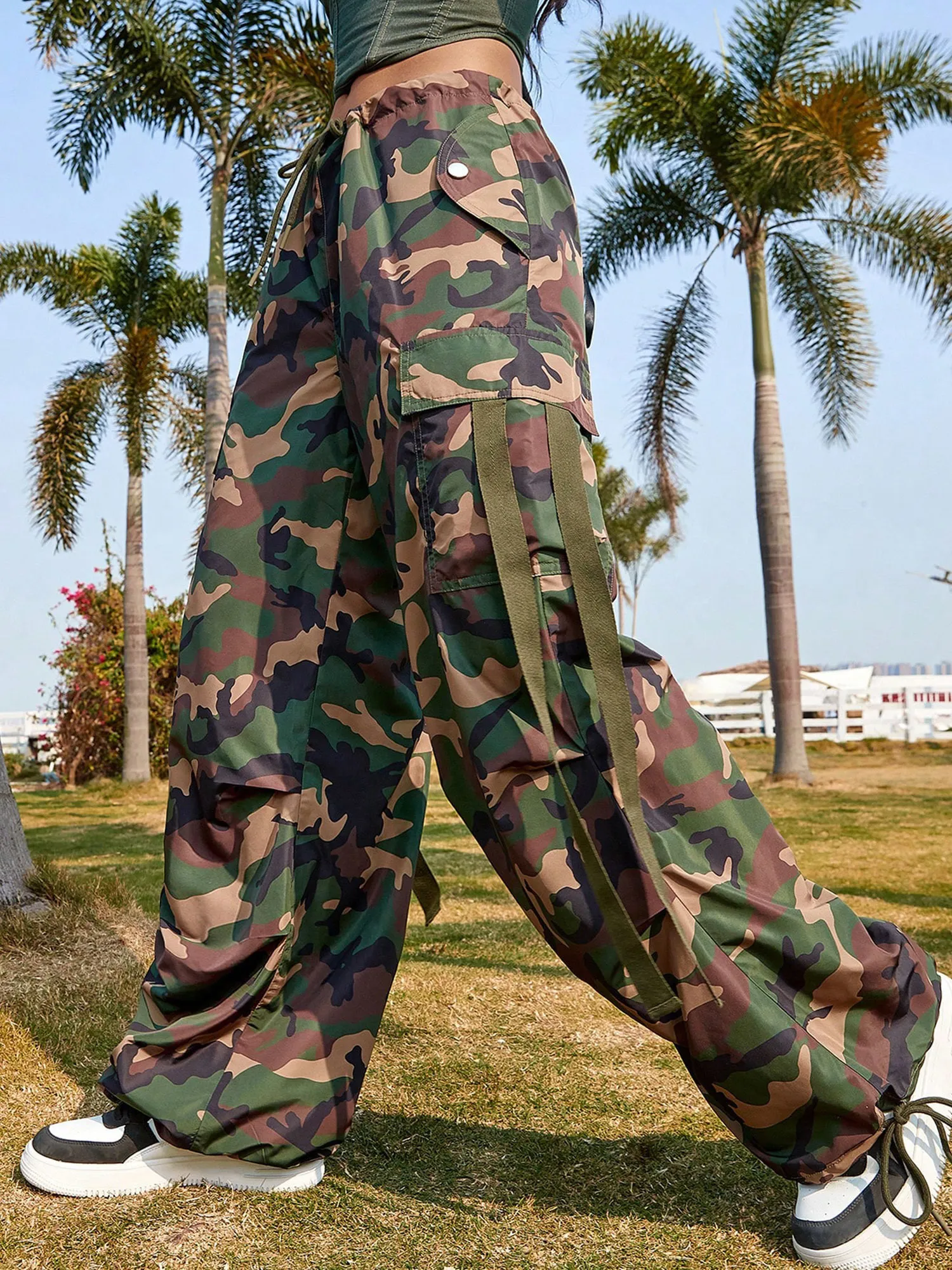 studs camouflage parachute pants Y2K 平成 studs camouflage parachute pants Y2K 平成 studs camouflage