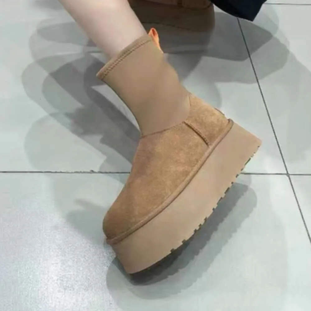 Designer Classic Australia Snow Boots Fur Wool Warm Boot Women Platform Booties Sheepskin Suede Shoes Winter EU35-40 NO476