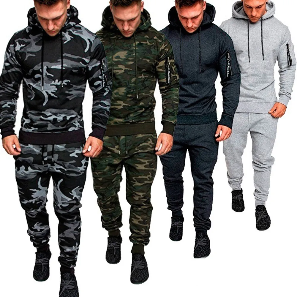 Tute da uomo Tuta militare Felpa con cappuccio Set Camouflage Con cappuccio Tuta per il tempo libero Uomo Felpa Pantaloni Tattici Sportivi 230920