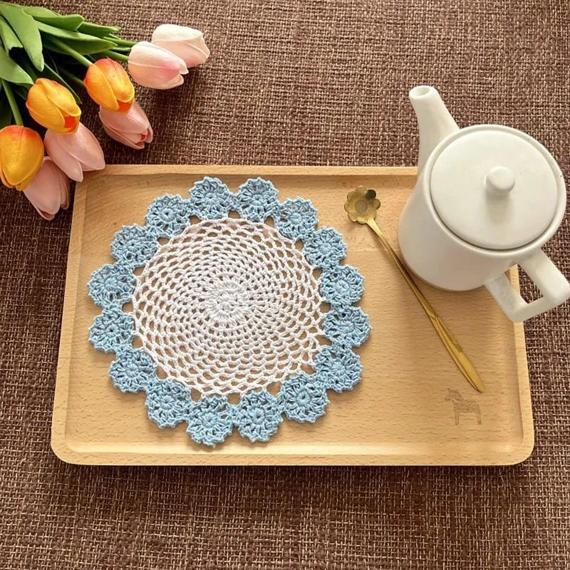 Bord mattor 2pc doilies virkade bomullsspetsar placemats handgjorda runda krokblomma plats för