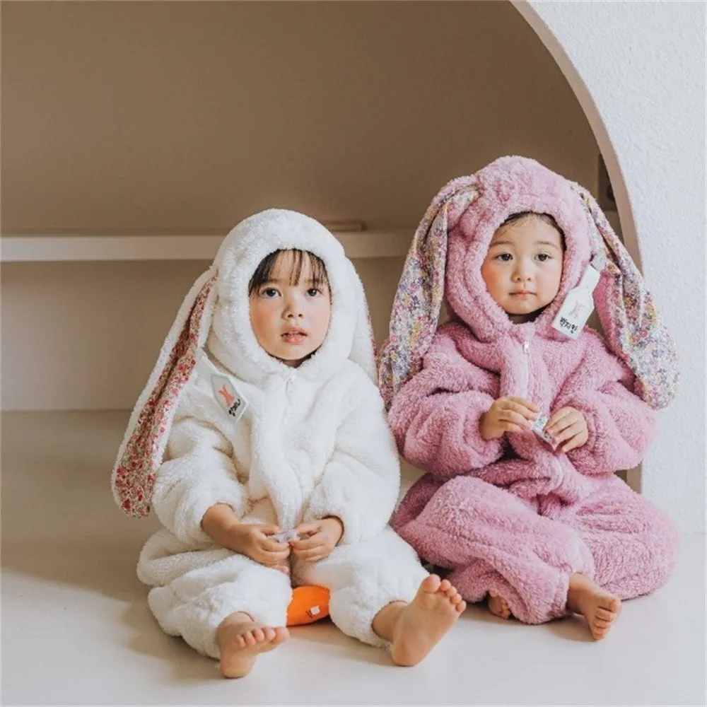 Rompers Winter Baby Girls Boys Rabbit Romper Slouchy Comfortable Zipper born Jumpsuit Hooded Pajamas Plush Homewear Outfits 230919