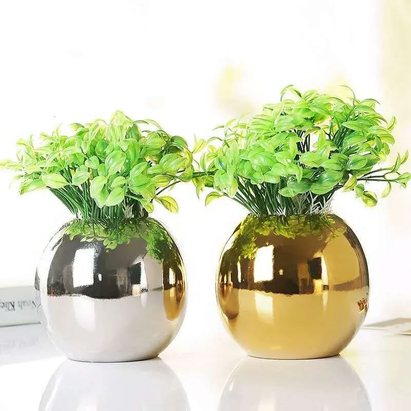 Vazen Modern Kort Goud Kleur Keramiek Ambachtelijke Fles Ronde Bal Kleine Bloemenvaas Zilver Kleur Kunst Bloemenorgel Woonaccessoires Desktop 230920