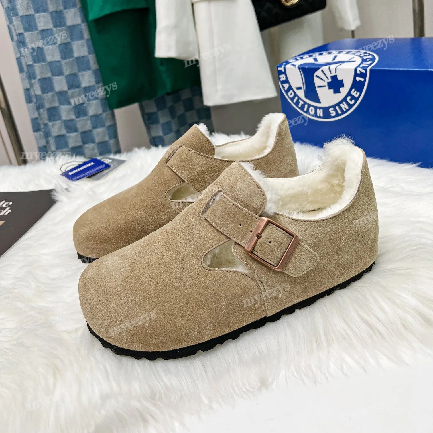 Clogs for winter outlet