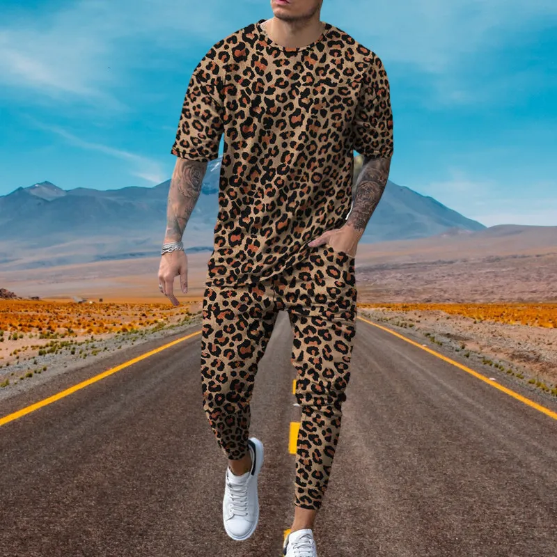 Herrespår boutique leopard tryckbyxor spårdräkt 2 bit set streetwear kort ärm t shirtlong byxor kläder manliga kläder 230920