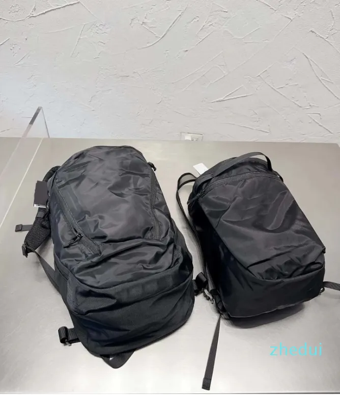 Sırt çantası omuz çantası siyah spor bisiklet dağcılık çantası büyük kapasiteli marka tasarımı nefes alabilen su geçirmez okul çantası