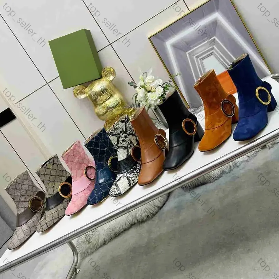 Botas de designer mulher botas loira botas de inverno sapatos de salto médio metal decorar impressão couro tecido tornozelo sapato