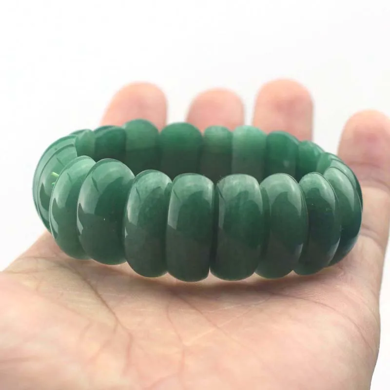 Naturlig grön Aventurine Jade Stone Pärlor Armband Naturliga ädelstenarmbandsmycken för kvinna för gåva