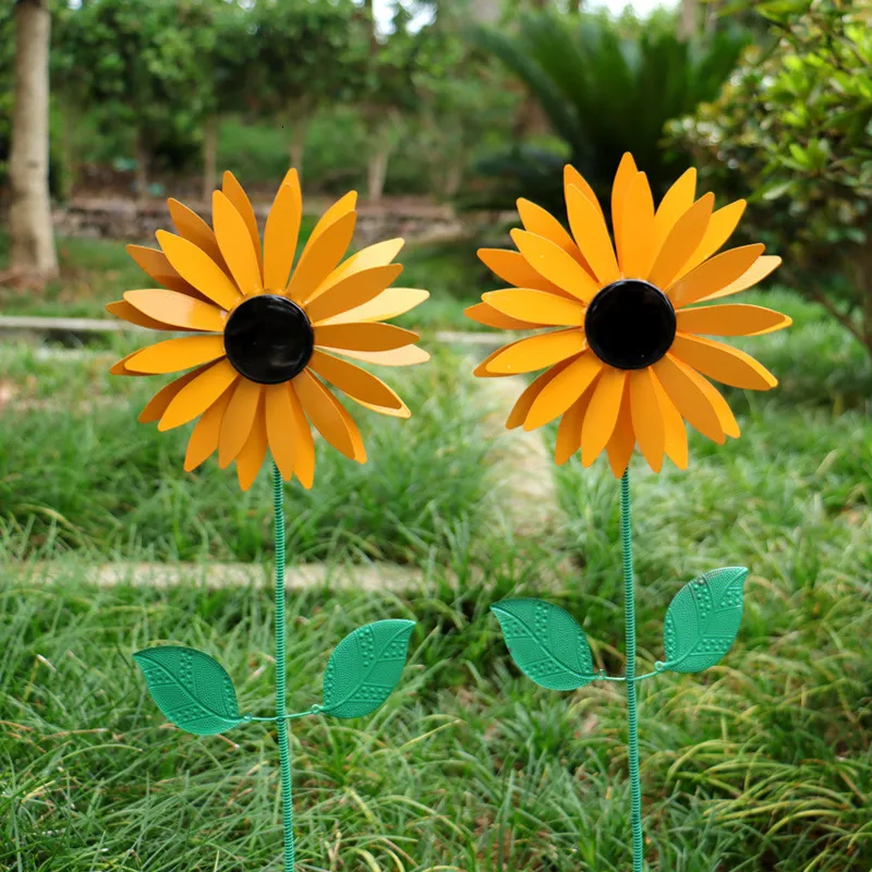 Decoraciones de jardín 75x20 cm Molino de viento de girasol Girasol giratorio de metal Spinner de viento con estaca Césped de pie Flor Molinete Decoración de jardín al aire libre 230920