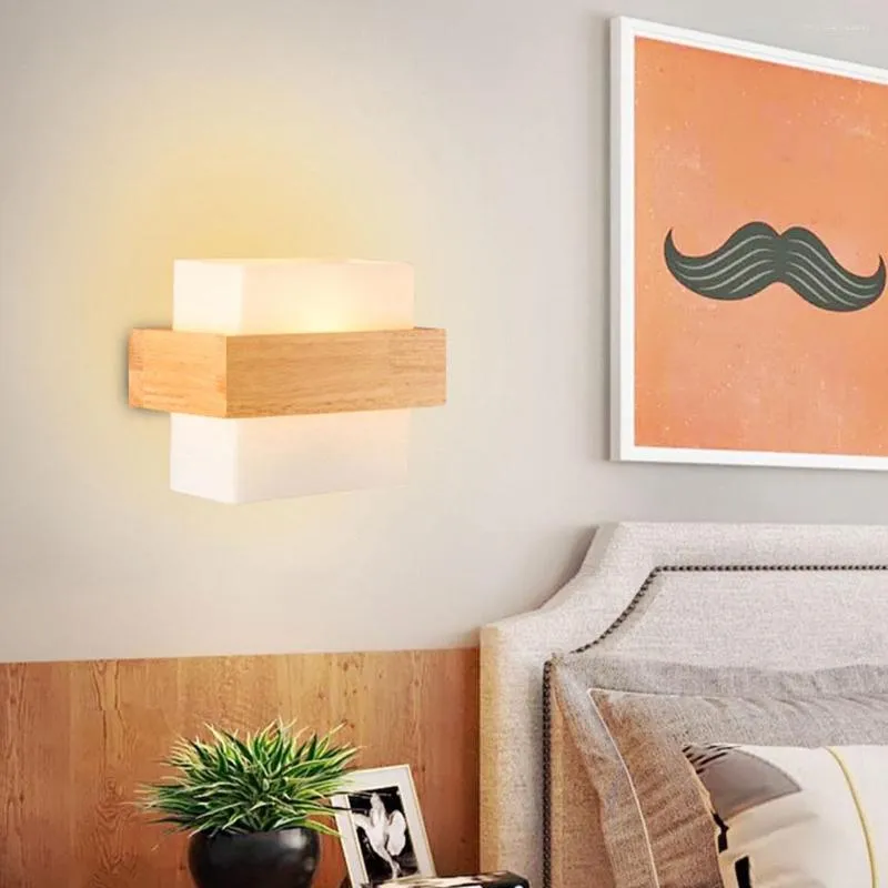 Kroonluchters Eenvoudig te installeren wandlamp voor praktische verlichtingsoplossing Moderne chique houten lampverlichting