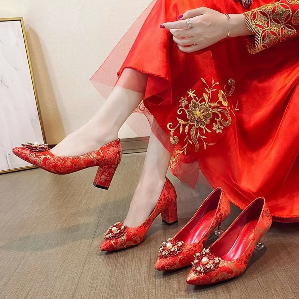 size39,40,41-red wedding shoes,lace wedding,bridal shoes,birthday gift,Chinese  wedding,wedding… | Red wedding shoes, Wedding shoes vintage, Wedding shoes  flats lace