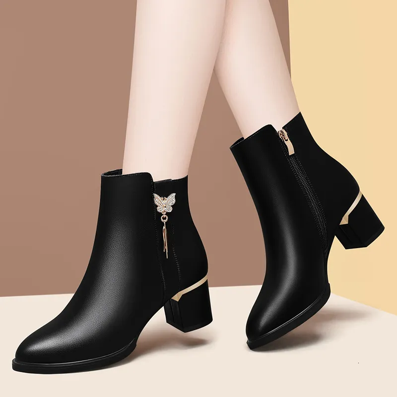 Botas Coreano Moda Mulheres Chelsea Outono Tornozelo Preto para Feminino Grosso Quadrado Salto Alto Genuíno Couro Ladie Sapatos M0000 230920