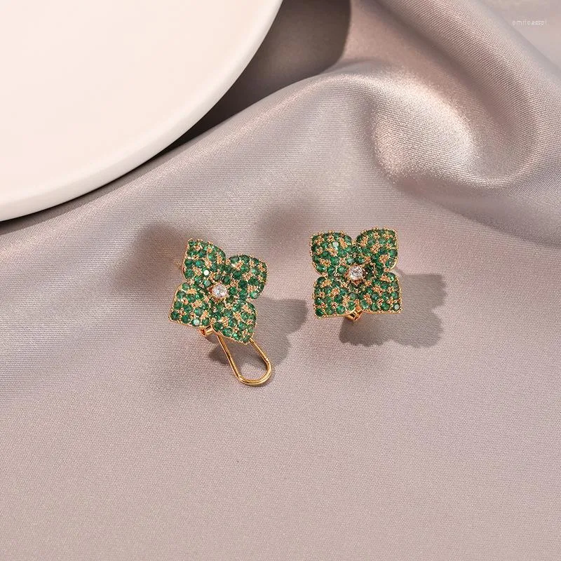 Stud Earrings European And American Fashion Classic Luxury High Quality Green Zircon Flower Women's Banquet Jewelry 2023