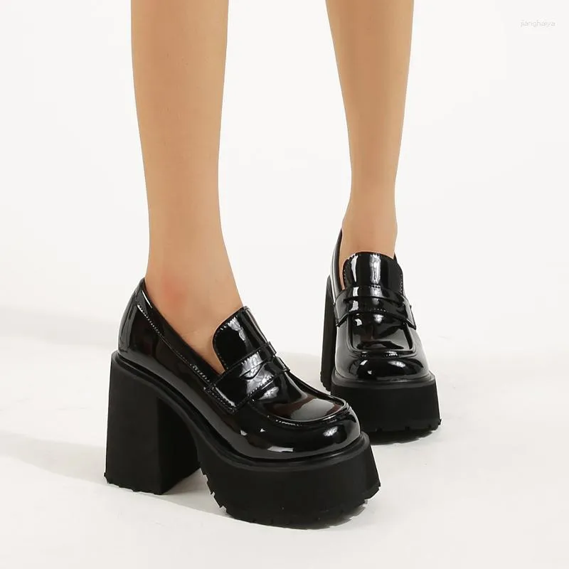 حذاء اللباس 10 سم النساء العالي الكعب الرجعية منصة مكتنزة الربيع لوليتا الأسود سميكة أحذية الكاحل الحجم 43 زواحف غير رسمية