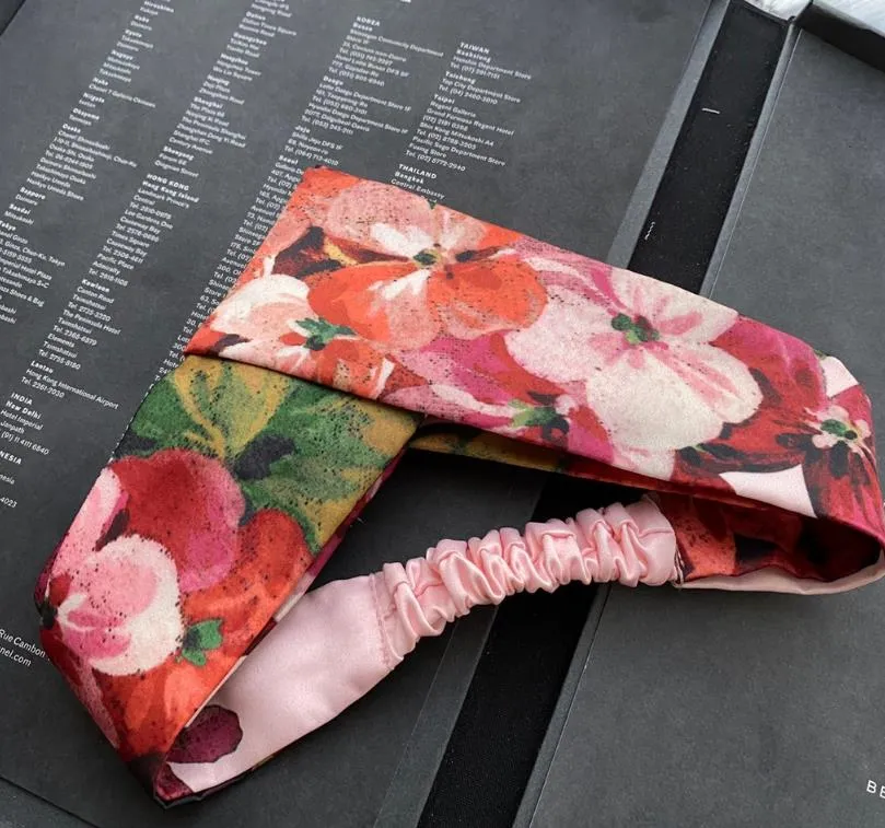 Luxuriöse Turban-Stirnbänder aus Seide mit Blumen-Haarbändern, Bandanas für Frauen, hochwertiges Designer-Blumen-Stirnband, Headwraps, Bandana, Geschenk, Direktversand