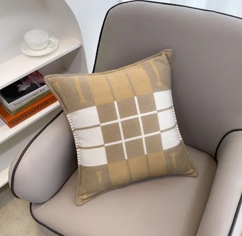 Federa per cuscino Cuscino a righe Cuscino per divano per auto da esterno in stile nordico Cuscino per supporto lombare Cuscini a maglia Cuscino per divano di alta qualità