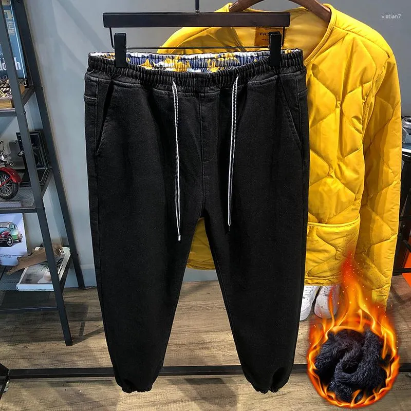 Jeans da uomo oversize 46 48 pile invernale addensato caldo 2023 uomini di arrivo elastico in vita pantaloni larghi in denim a gamba larga allentati