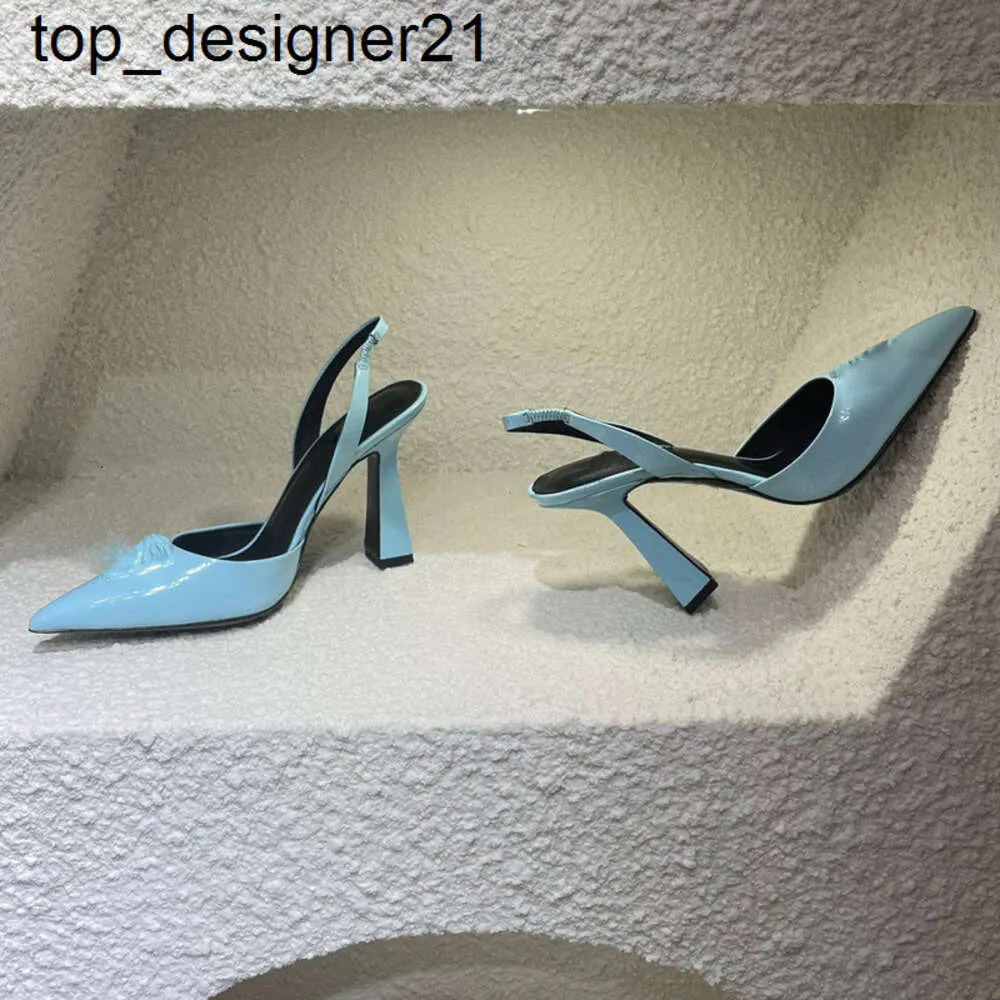 Neue 23SS Designer Damen Sandalen Party Mode Marke Leder Tanzschuh neue sexy Absätze Super 9,5 cm Dame Hochzeit Spitzschuh Metall Damenkleid Damen High Heel