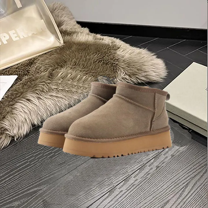 2023 Femmes Hiver Ultra Mini Boot Designer Bottes à plate-forme australienne pour hommes en cuir véritable chaud cheville fourrure chaussons chaussure de luxe EU44 Bottes de neige pour femmes XXOOXO