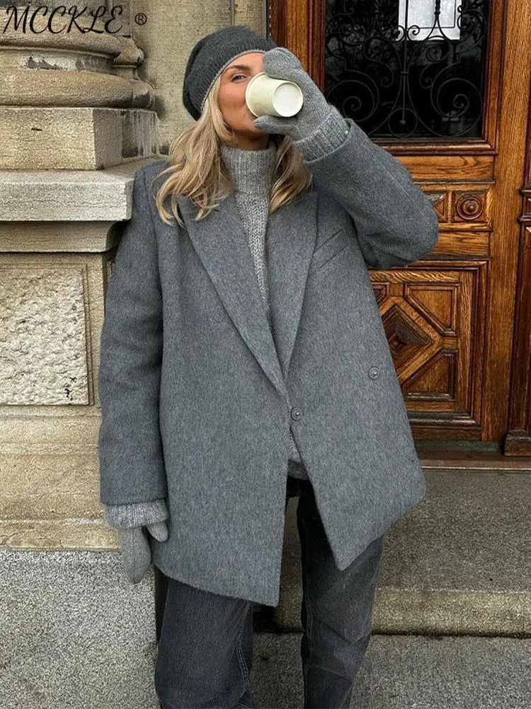 Women s Jackets Gray Wool Oversize Coat Woman Autumn Long Sleeve Single Button Thicken Notched Pocket Female Fashion Winter Stylish Lady Coats 230920