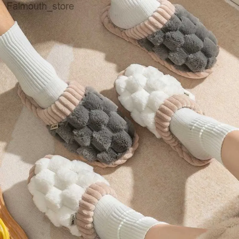 Tofflor Vinterbomull tofflor kvinnor hem män flip flops koreansk varm mode icke-halk plysch lyxskor chaussures de maison d'hiver q230920