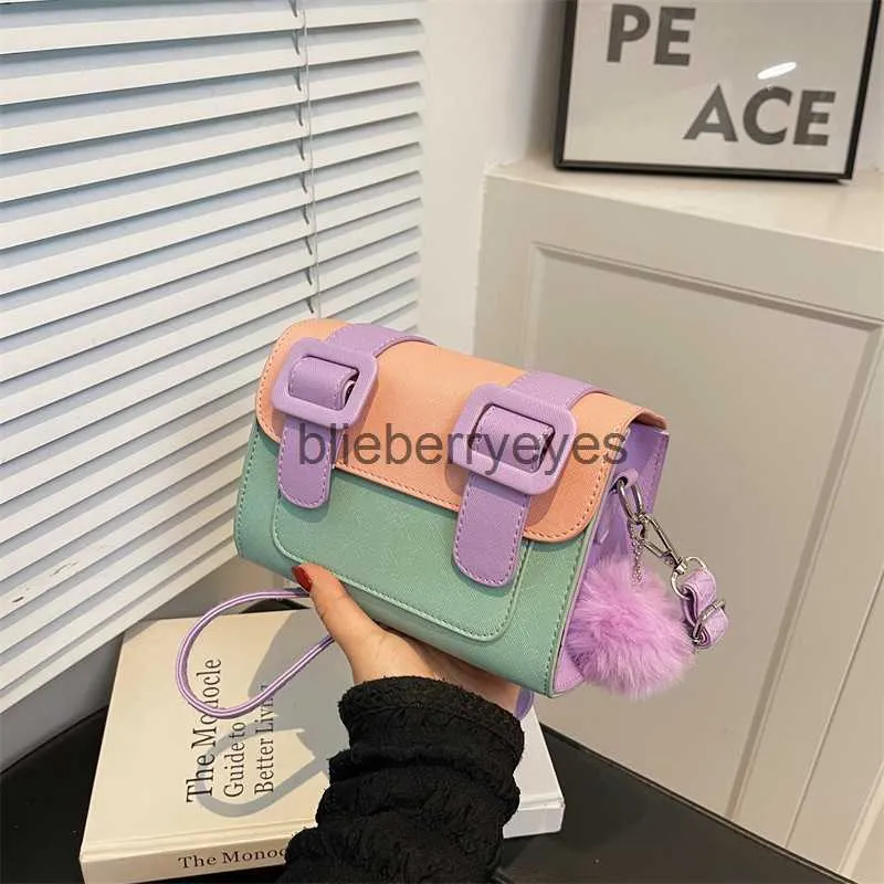 Cross Body 2023 Nowa modna torba Cambridge Macaron Color Bag Kobieta Mini One ramię Crossbody Bag Mailman Bagblieberryees