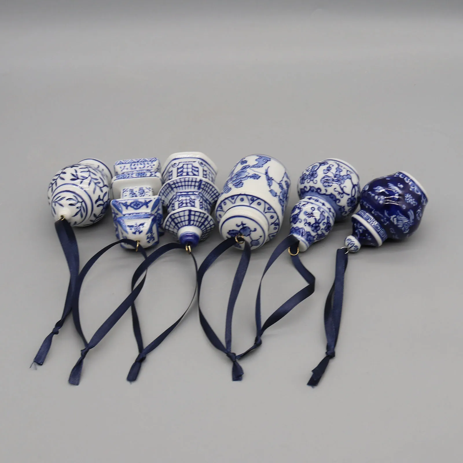 Appendini in ceramica, set di 6 modelli di mini barattoli in ceramica, ornamenti natalizi