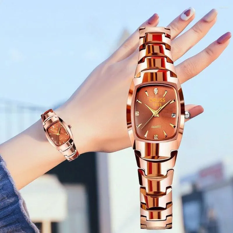 ساعات المعصم 2023 سوار كريستال المرأة الفاخرة الساعات الوردية الذهب الفولاذ الموضة الماس السيدات الكوارتز wristwatch أنثى مونتر فيم هدية