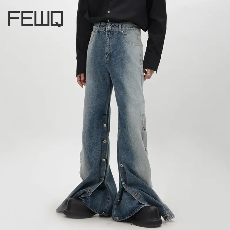 Jeans da uomo FEWQ Design con bottoni in metallo Gamba larga Pantaloni larghi Slam con orlo diviso Pantaloni maschili Moda coreana 24X1484 230920