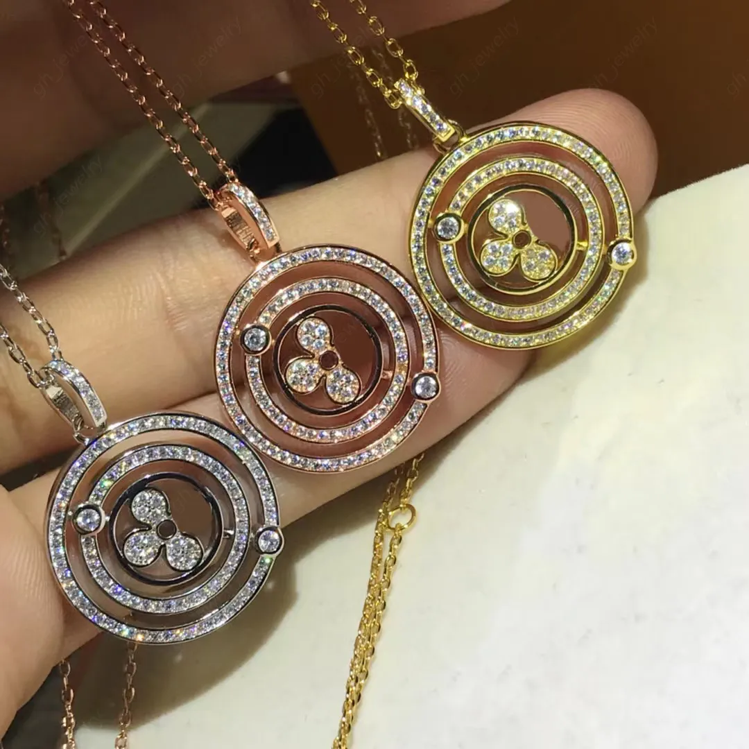 Luxury Designer Fashion clover necklace Women's Diamond flower pendant Necklace Gold silver rose gold tricolor optional high quality with box