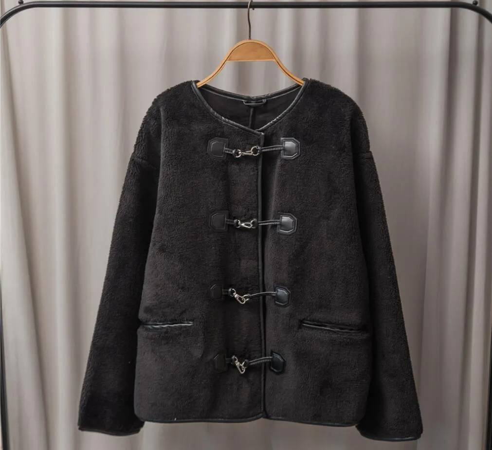 23 Damen Winter Vintage Pelz Rundhals Jacke Totme Pelz Einteiliger Mantel Metallschnalle Kurzmantel