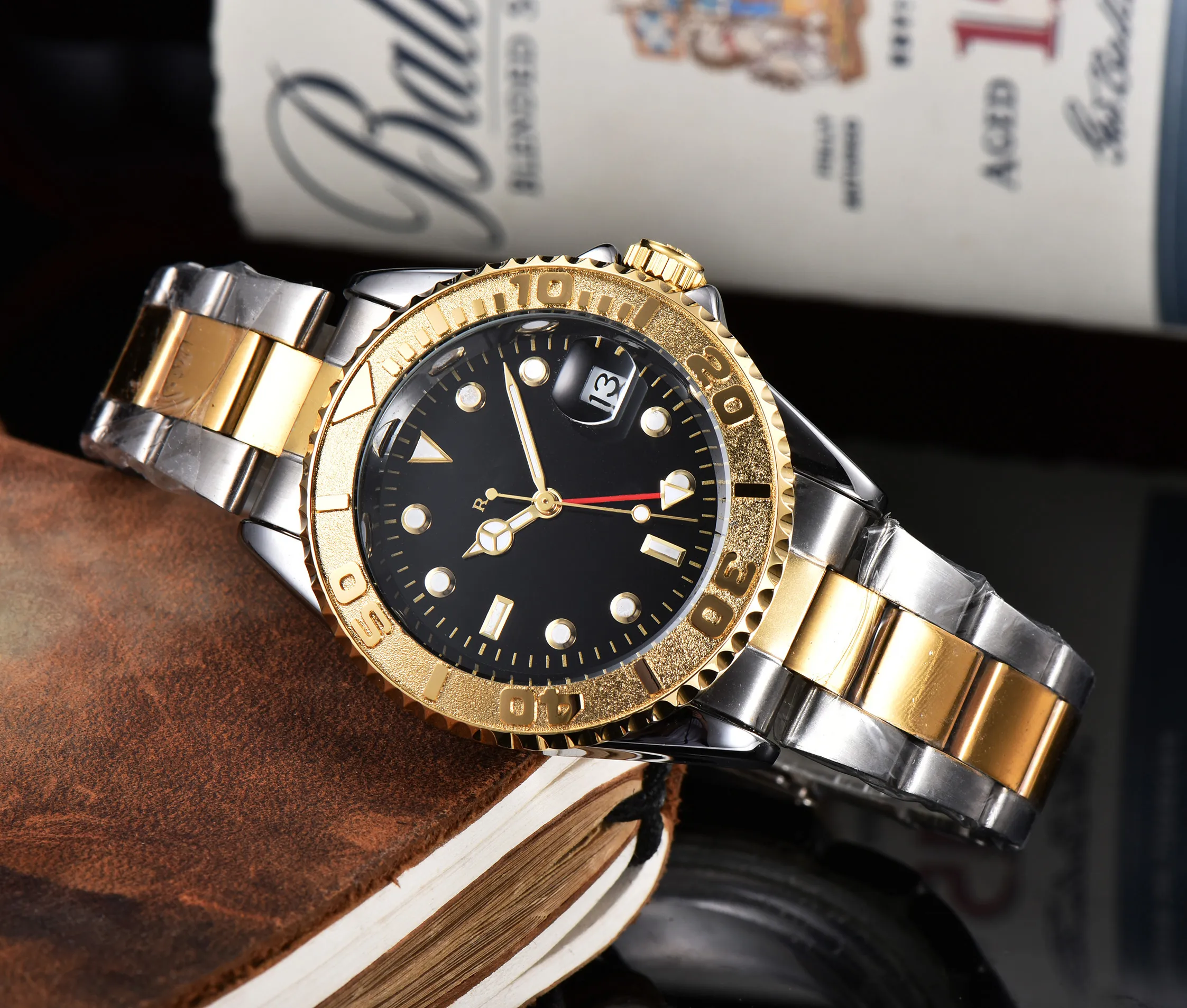 Men s and Women s Watches Designer Watches Automatic Mechanical Fashion Watches Classic style stainless steel waterproof glow in the dark watch